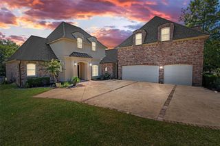 1170 Waters Edge Circle, Shreveport, LA 71106