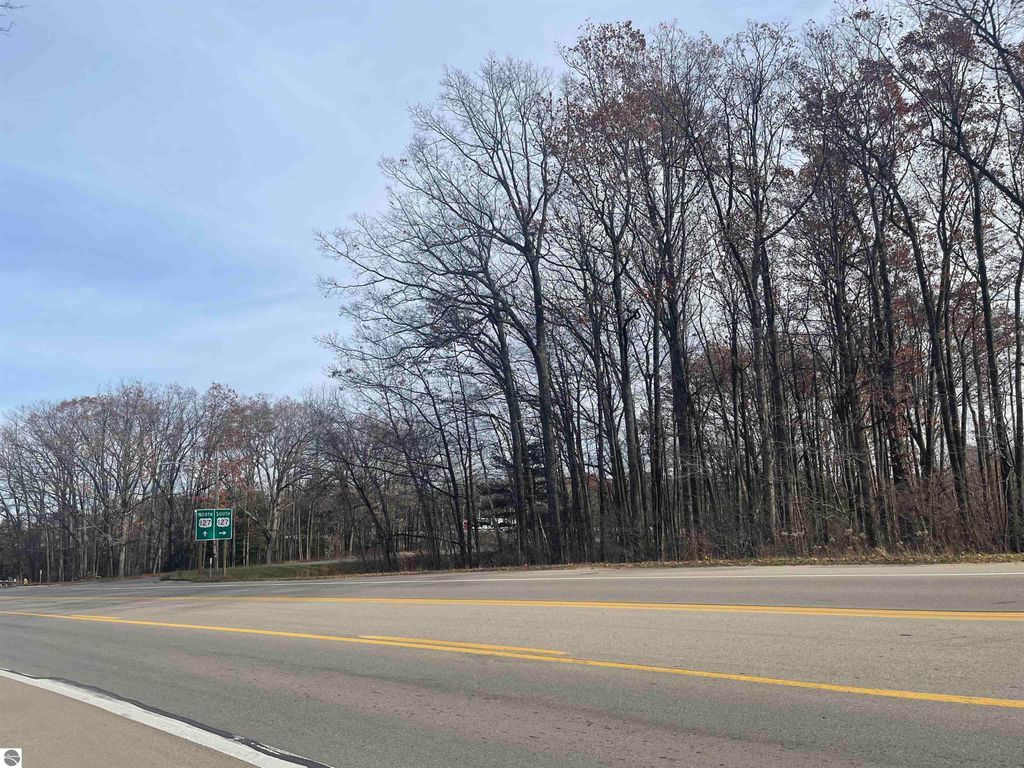 Image 8 of property listing at NHN N Clare Avenue, Harrison, MI 48625