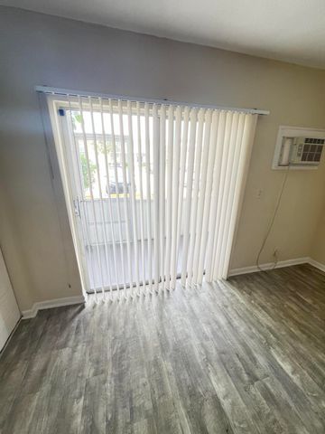 31 NORWICH B 31, West Palm Beach, FL 33417