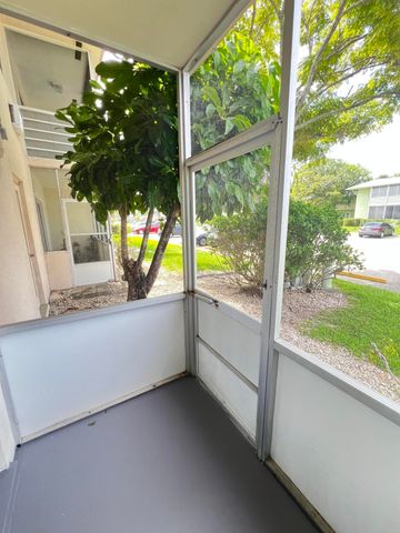31 NORWICH B 31, West Palm Beach, FL 33417
