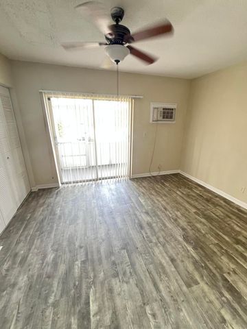 31 NORWICH B 31, West Palm Beach, FL 33417