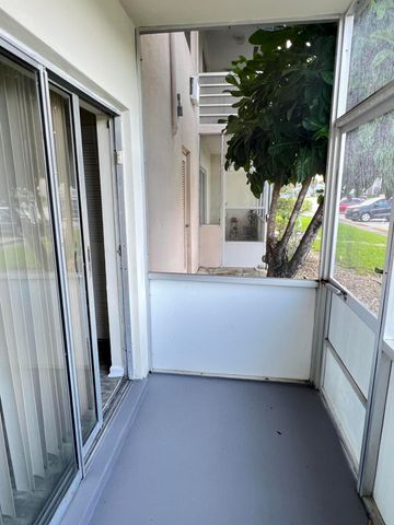 31 NORWICH B 31, West Palm Beach, FL 33417