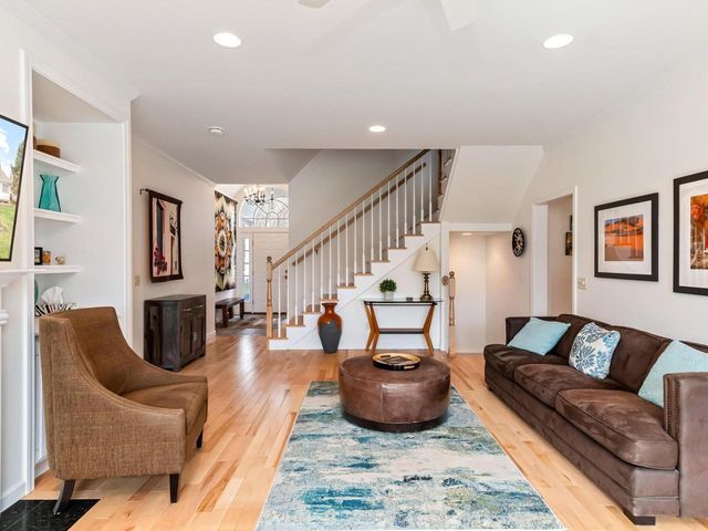 123 Economou Farm Road, South Burlington, VT 05403