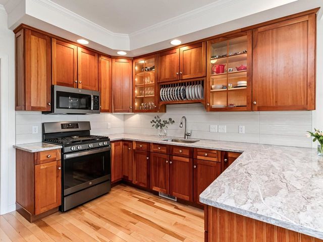 123 Economou Farm Road, South Burlington, VT 05403