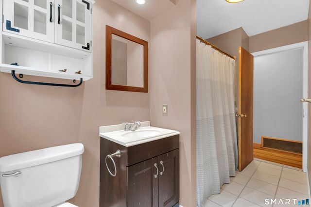 41 Hemingway Street, Plainville, CT 06062