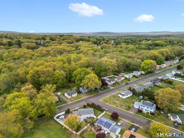 41 Hemingway Street, Plainville, CT 06062