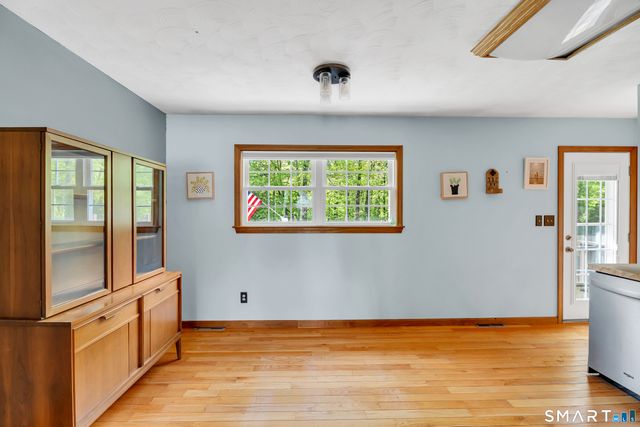 41 Hemingway Street, Plainville, CT 06062
