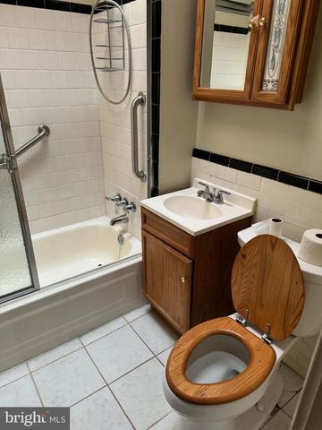 1125 ORREN ST NE, Washington, DC 20002
