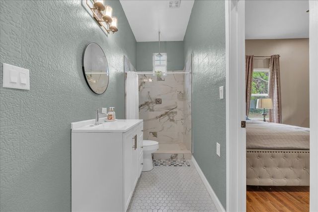 4120 Benjamin Drive, Caney City, TX 75148