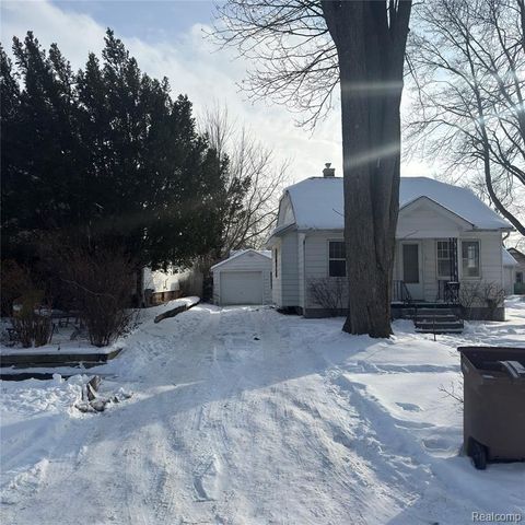 29 W New York Avenue, Pontiac, MI 48340