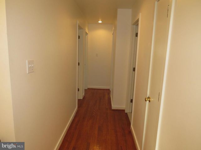 30 KINGS GRANT RD, Hockessin, DE 19707