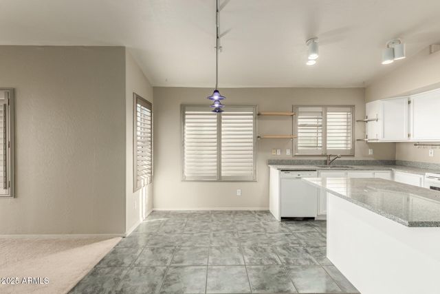 1462 E CINDY Street, Chandler, AZ 85225