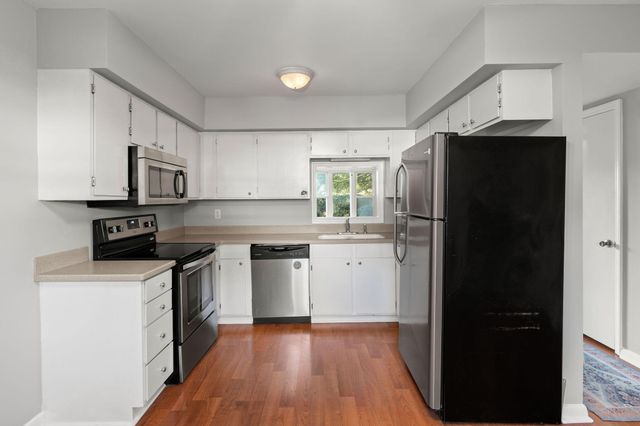 712 Harbor Lane, Mount Pleasant, SC 29464