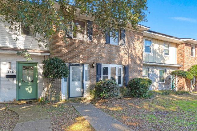 712 Harbor Lane, Mount Pleasant, SC 29464