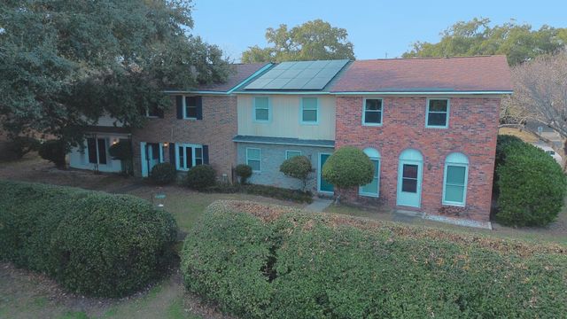 712 Harbor Lane, Mount Pleasant, SC 29464