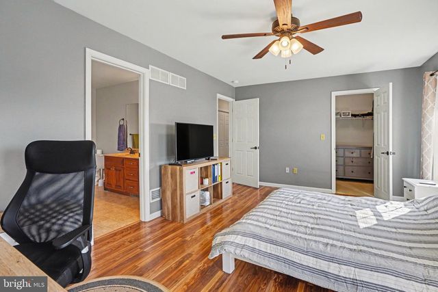 5 OVER VIEW, Carlisle, PA 17013