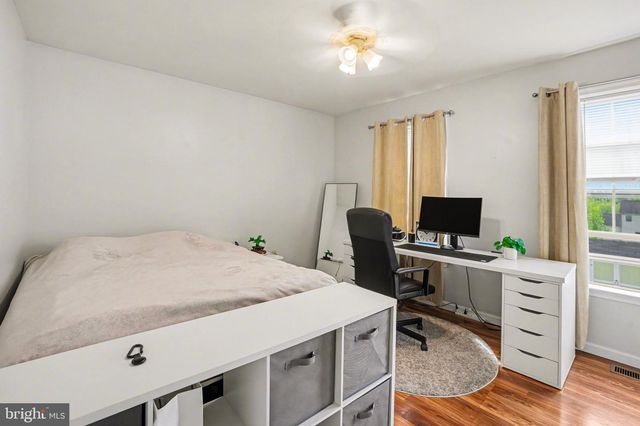 5 OVER VIEW, Carlisle, PA 17013