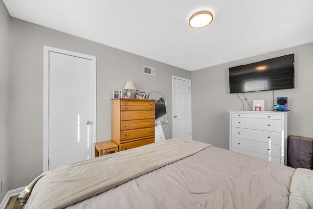 7411 Marshall Avenue, Hammond, IN 46323