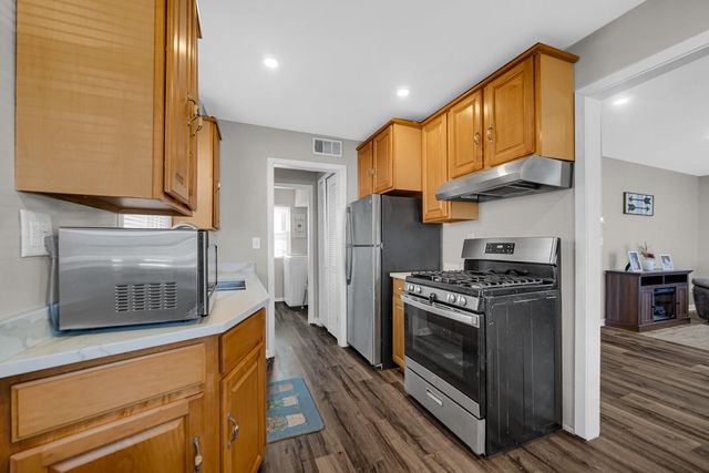 7411 Marshall Avenue, Hammond, IN 46323