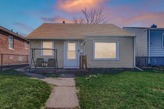 7411 Marshall Avenue, Hammond, IN 46323