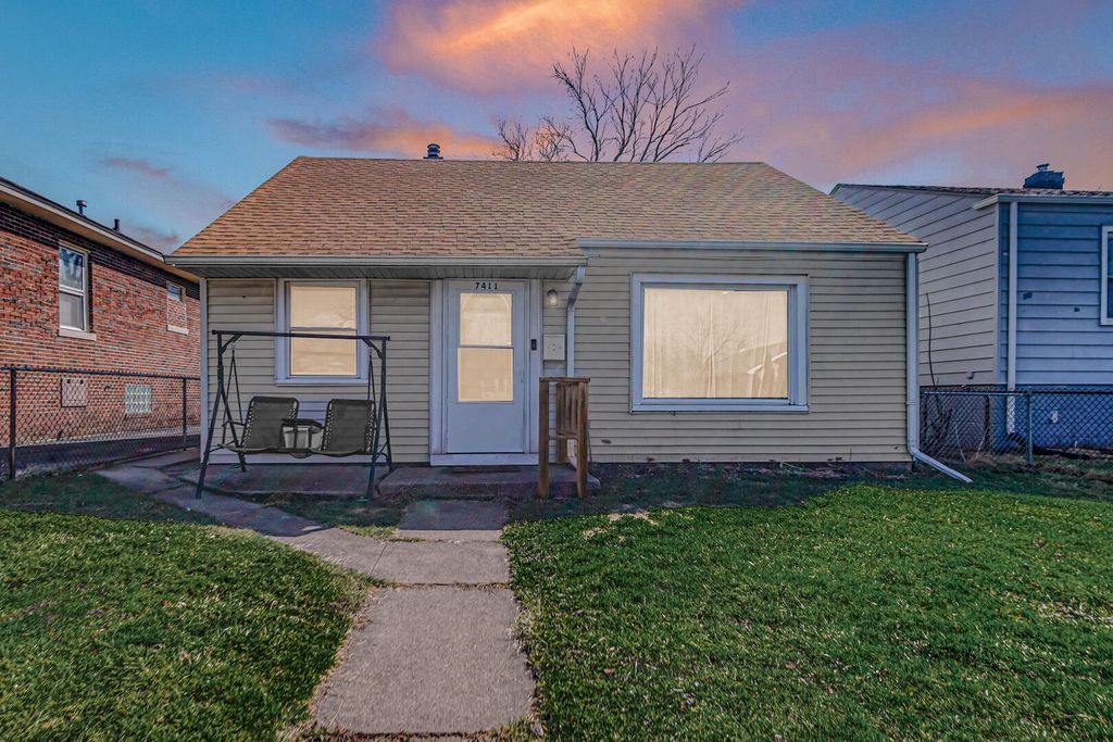 7411 Marshall Avenue, Hammond, IN 46323