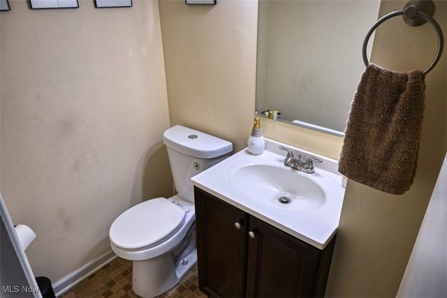 2909 Bowmen Lane, Parma, OH 44134