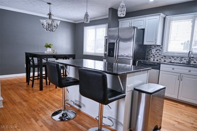 2909 Bowmen Lane, Parma, OH 44134