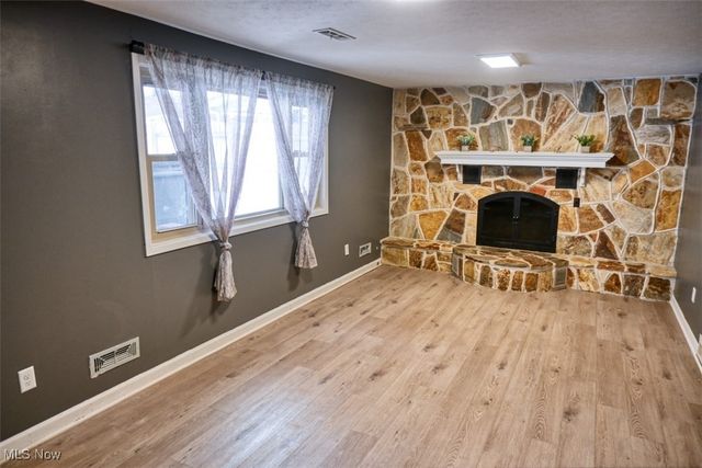 2909 Bowmen Lane, Parma, OH 44134