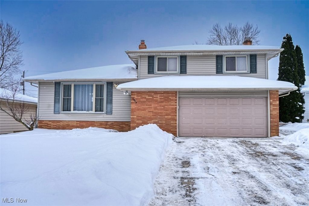 2909 Bowmen Lane, Parma, OH 44134