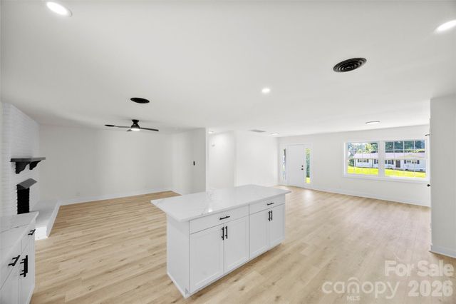 5421 Maplewood Lane, Charlotte, NC 28227