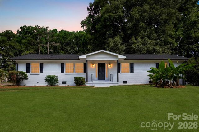 5421 Maplewood Lane, Charlotte, NC 28227
