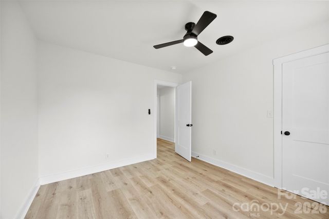 5421 Maplewood Lane, Charlotte, NC 28227