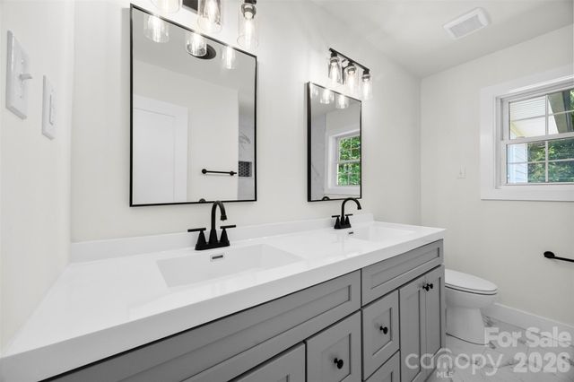 5421 Maplewood Lane, Charlotte, NC 28227