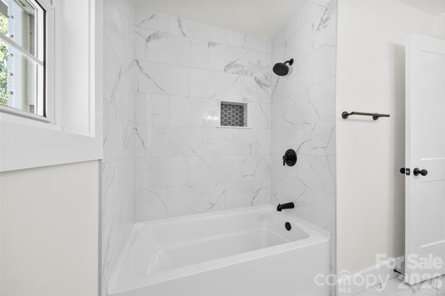 5421 Maplewood Lane, Charlotte, NC 28227