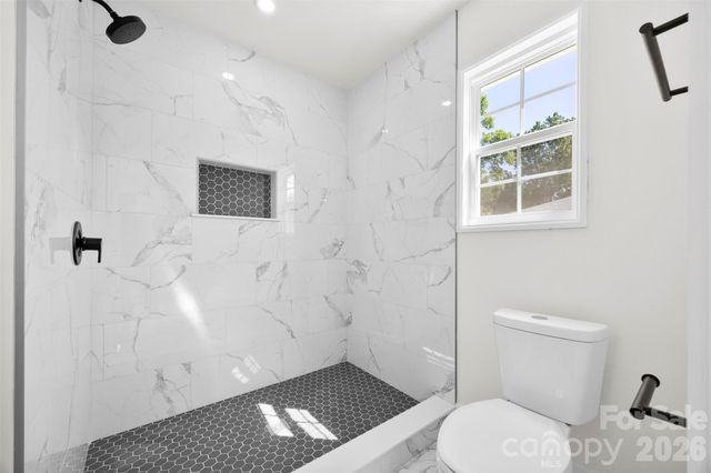 5421 Maplewood Lane, Charlotte, NC 28227