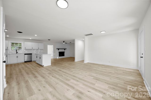 5421 Maplewood Lane, Charlotte, NC 28227