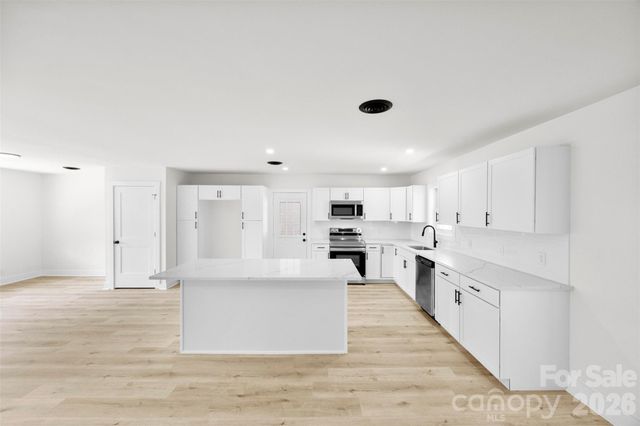 5421 Maplewood Lane, Charlotte, NC 28227