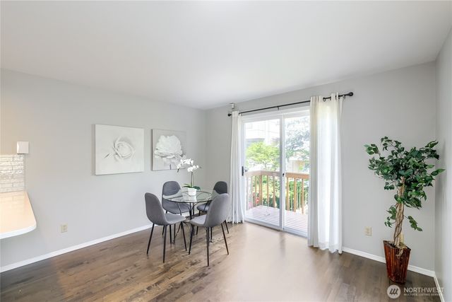806 NW 52nd Street, Seattle, WA 98107