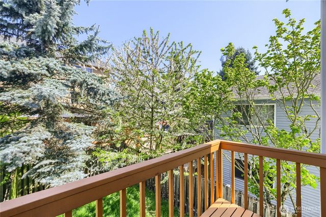 806 NW 52nd Street, Seattle, WA 98107
