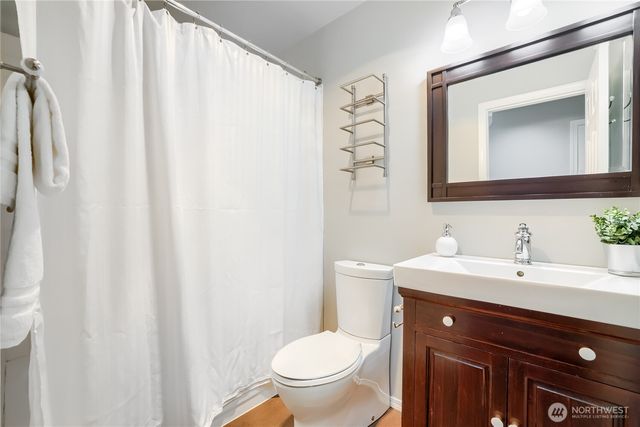 806 NW 52nd Street, Seattle, WA 98107
