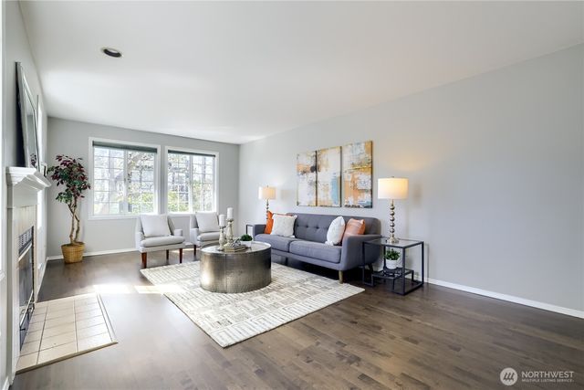 806 NW 52nd Street, Seattle, WA 98107