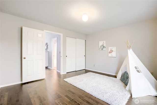 806 NW 52nd Street, Seattle, WA 98107