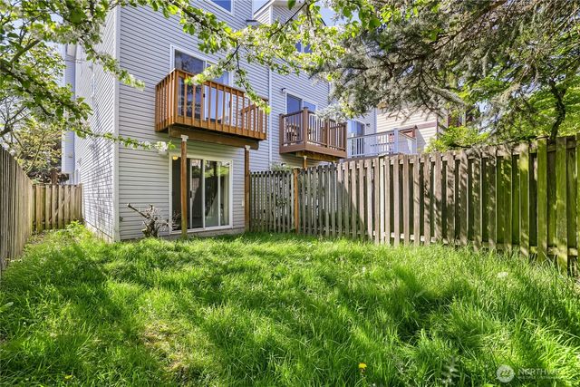 806 NW 52nd Street, Seattle, WA 98107