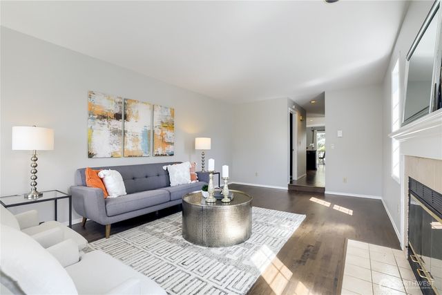 806 NW 52nd Street, Seattle, WA 98107