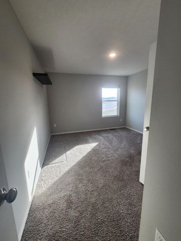 1295 S Whitaker Avenue, Republic, MO 65738