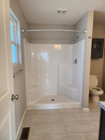 1295 S Whitaker Avenue, Republic, MO 65738