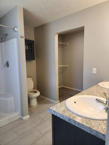 1295 S Whitaker Avenue, Republic, MO 65738