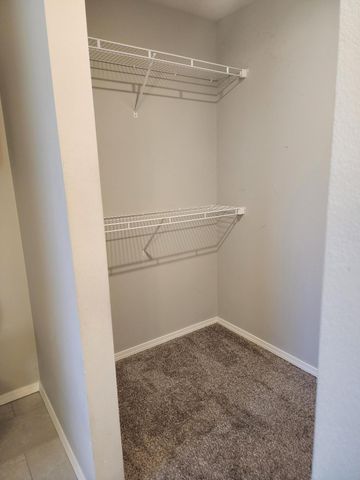 1295 S Whitaker Avenue, Republic, MO 65738