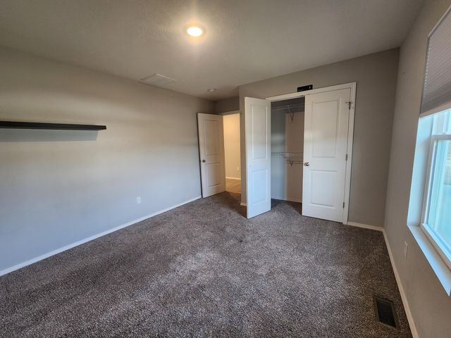 1295 S Whitaker Avenue, Republic, MO 65738