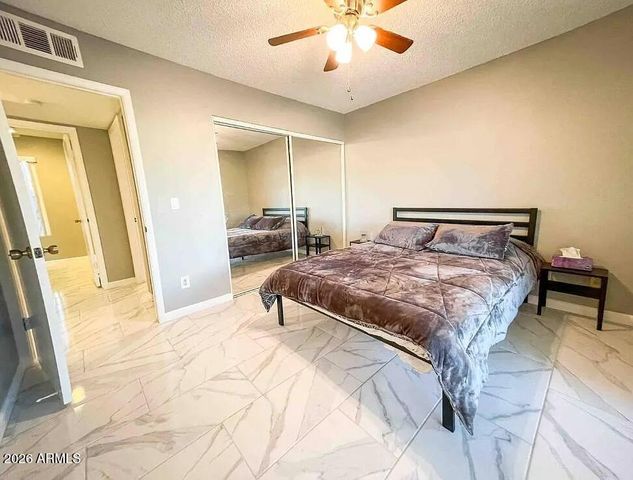 5252 W LUPINE Avenue, Glendale, AZ 85304